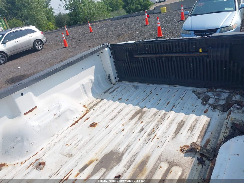 2009 FORD SUPER DUTY F-350 SRW auction photo 6