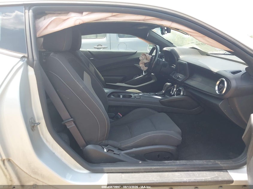 2017 CHEVROLET CAMARO auction photo 5