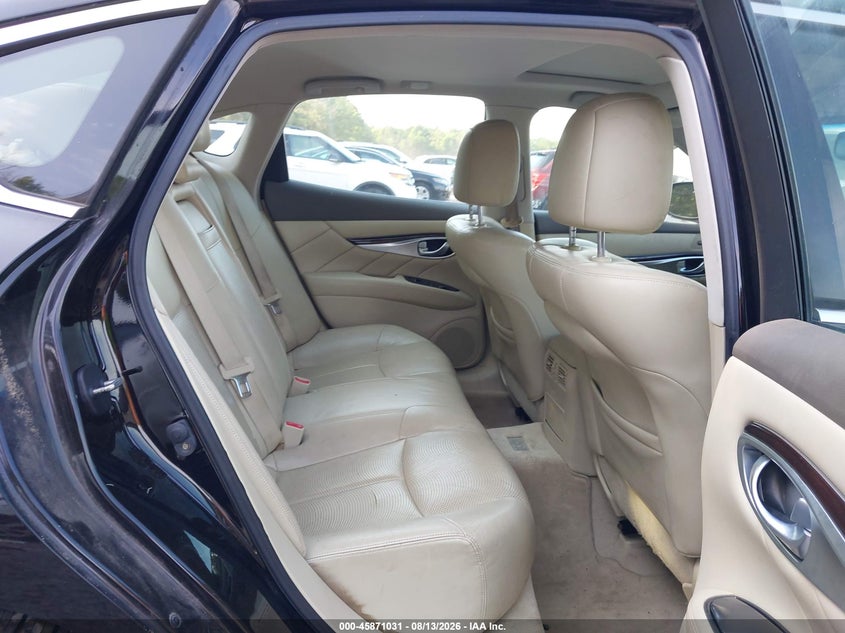 2011 INFINITI M37 auction photo 8