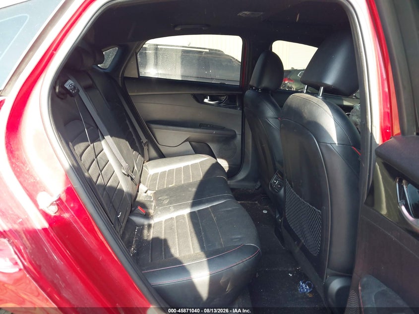 Фото 8 - KIA FORTE
