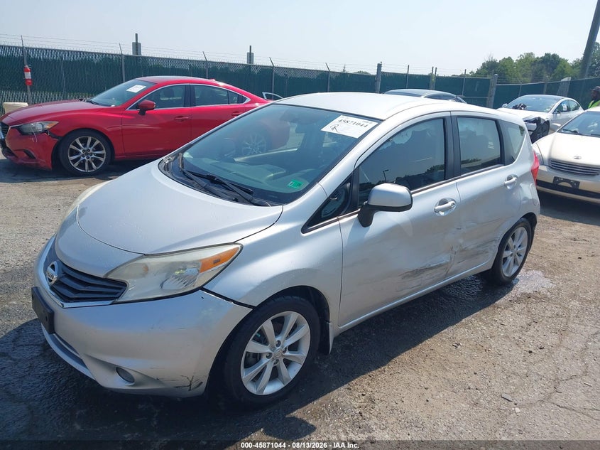 2014 Nissan Versa, Левый бок, IAAI, VIN 3N1CE2CP2EL366039 — фото 2