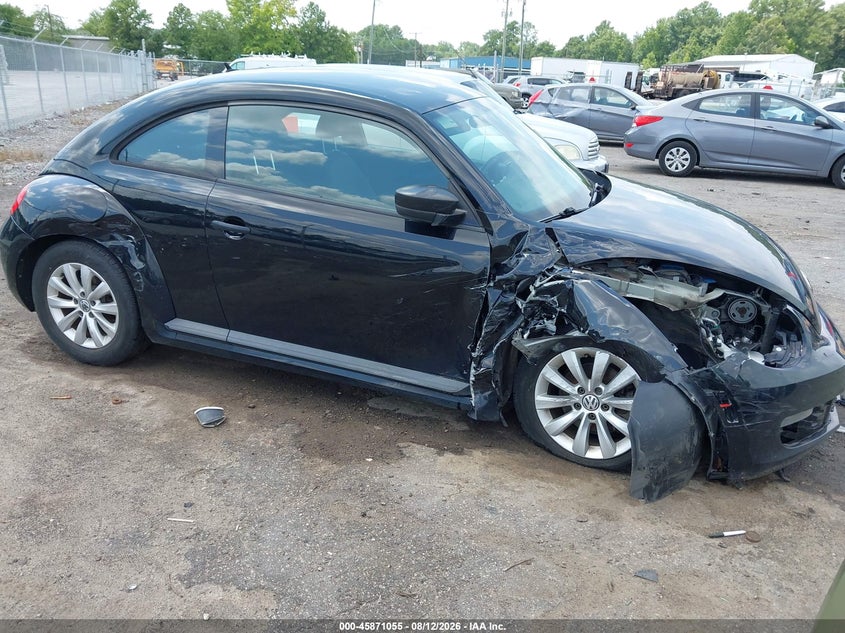 VOLKSWAGEN BEETLE 2013 VIN 3VWFP7AT2DM636667