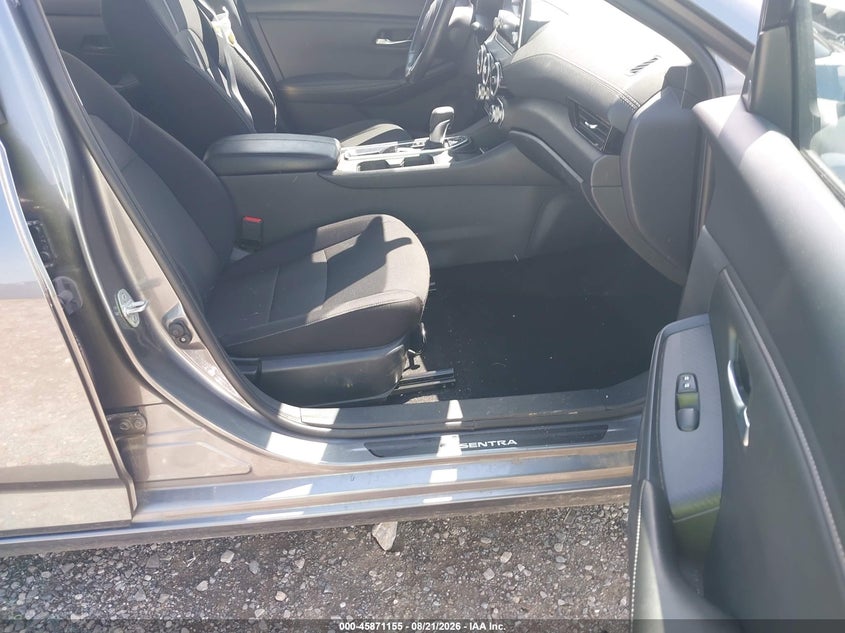 2024 NISSAN SENTRA auction photo 5