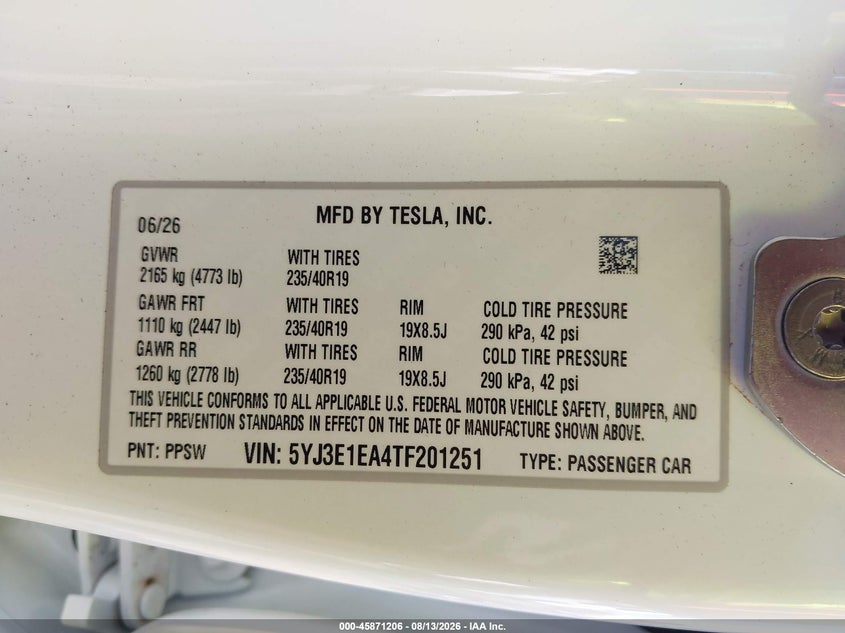 TESLA MODEL 3 - zdjęcie 9