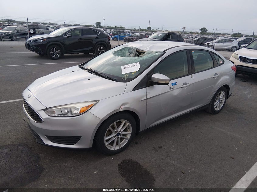 Vin: 1fadp3f26jl257483, lot: 46370213, ford focus se 20182