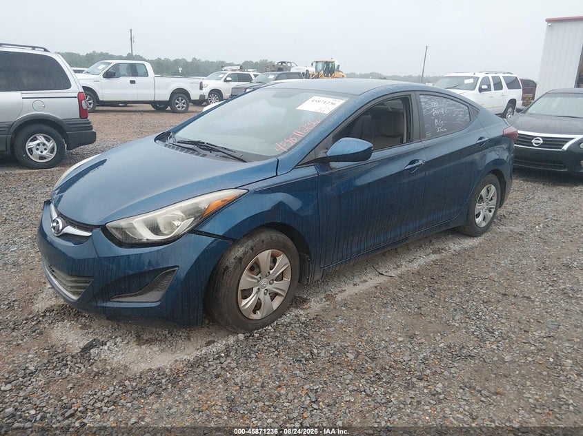 2016 HYUNDAI ELANTRA auction photo 2