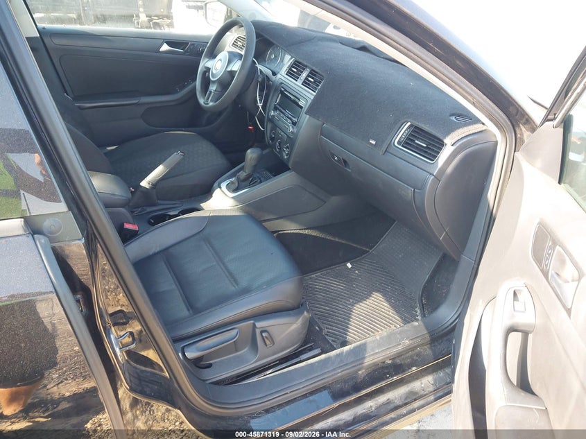 2014 VOLKSWAGEN JETTA auction photo 5