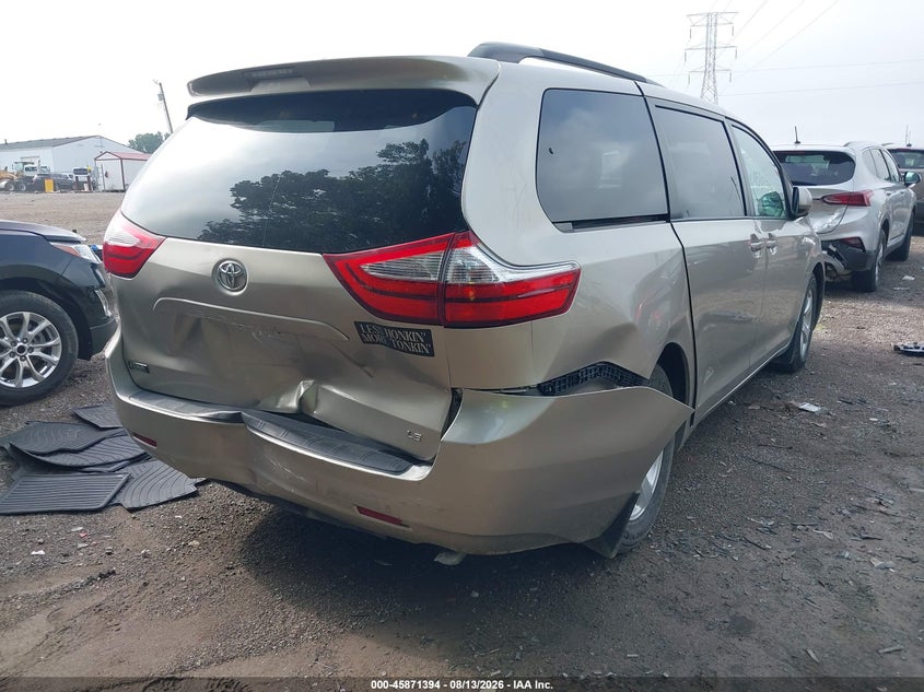 TOYOTA SIENNA - zdjęcie 4
