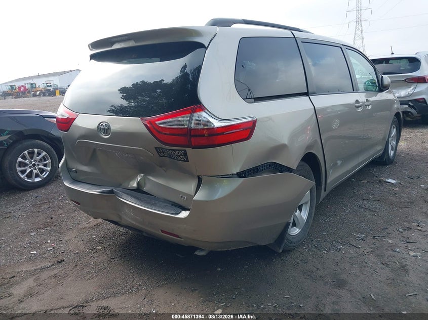 TOYOTA SIENNA - zdjęcie 6