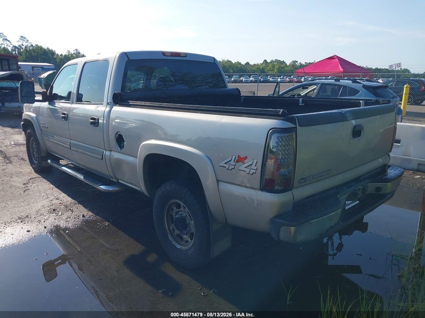 2005 CHEVROLET SILVERADO 2500HD auction photo 3