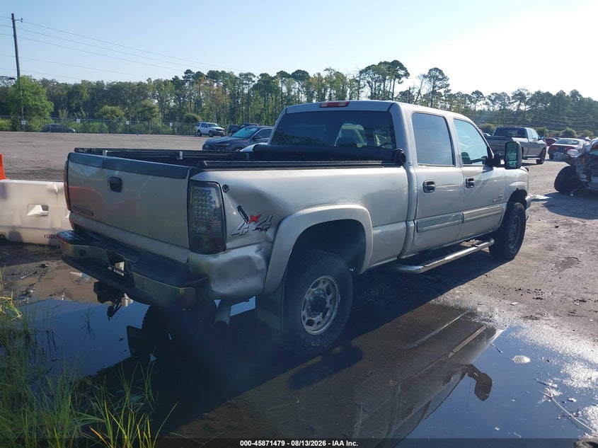 2005 CHEVROLET SILVERADO 2500HD auction photo 4