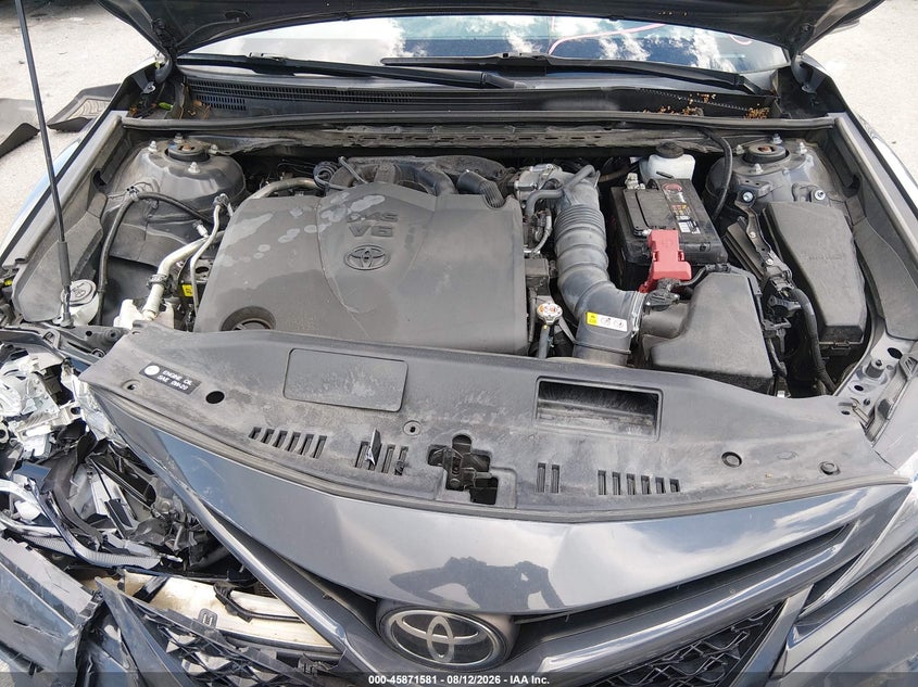 TOYOTA CAMRY - zdjęcie 10