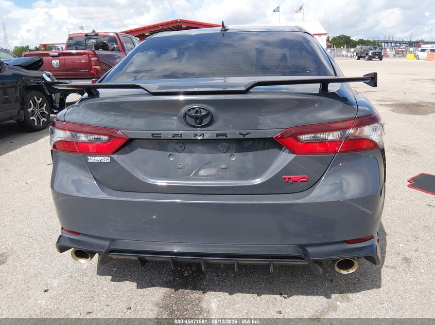 TOYOTA CAMRY - zdjęcie 16