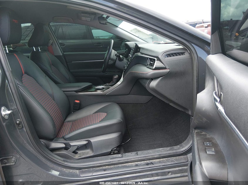 TOYOTA CAMRY - zdjęcie 5