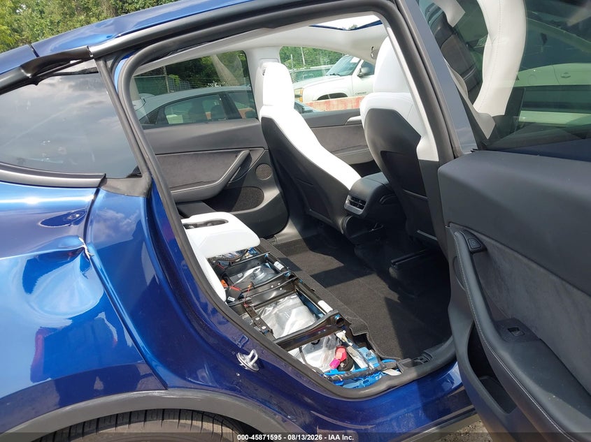 2023 TESLA MODEL Y auction photo 8