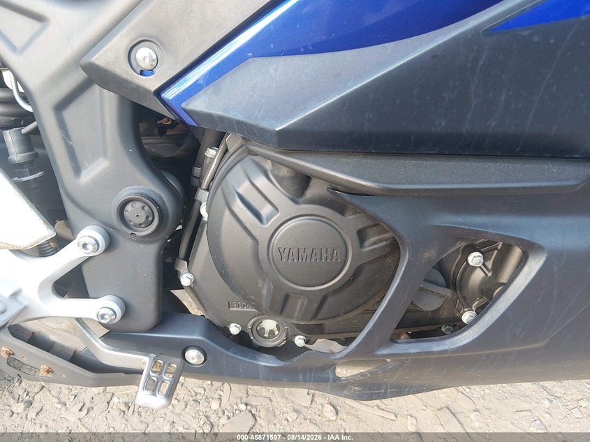 YAMAHA YZFR3 2024