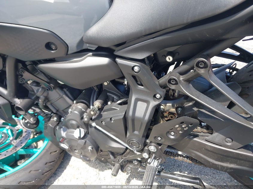 YAMAHA MT07 2023