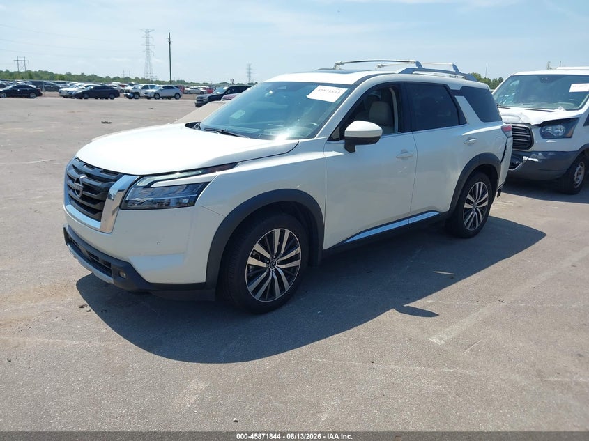 2022 NISSAN PATHFINDER auction photo 2