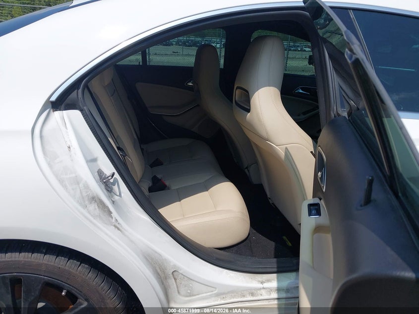 2019 MERCEDES-BENZ CLA 250 auction photo 8