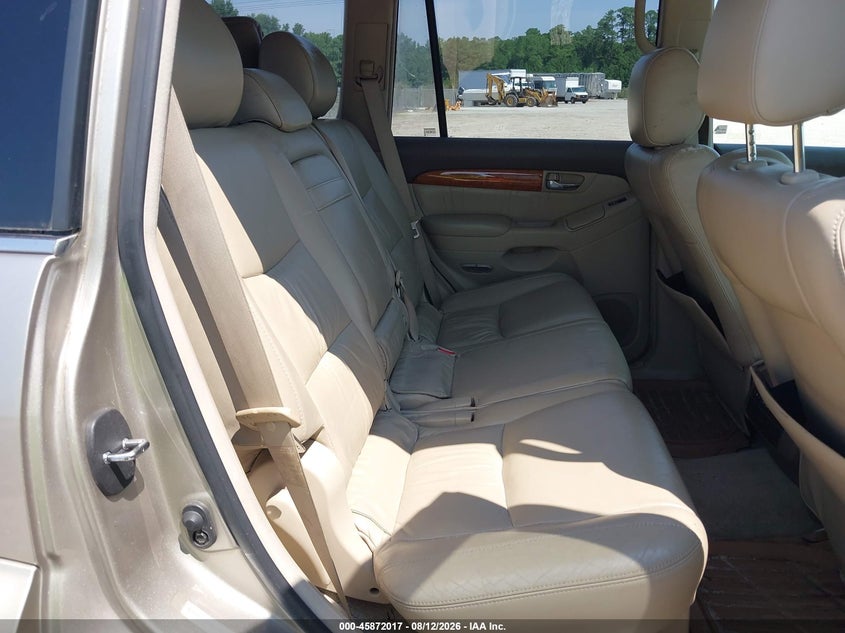 2004 LEXUS GX SPORT UTILITY VEHICLE 4.7L V-8 DOHC, 235HP