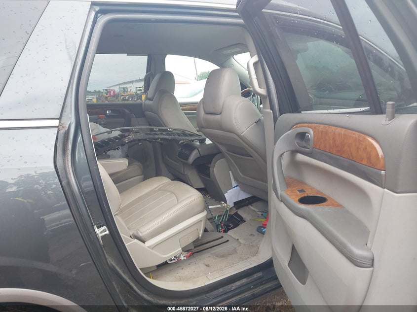 2011 BUICK ENCLAVE auction photo 8