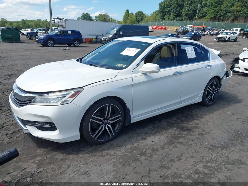 2017 Honda Accord, Удар ззаду, IAAI, VIN 1HGCR3F97HA015063 — фото 2
