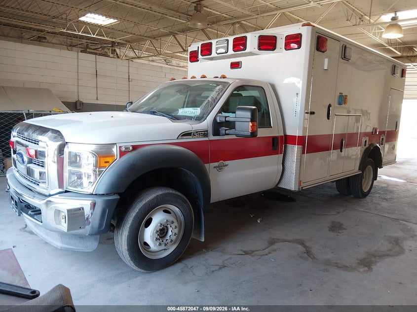2016 FORD F-450 CHASSIS auction photo 2