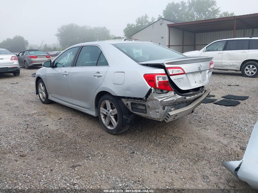 2013 TOYOTA CAMRY auction photo 3