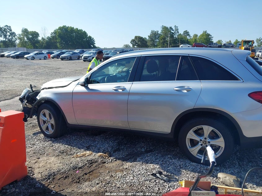 MERCEDES-BENZ GLC 300 - zdjęcie 14