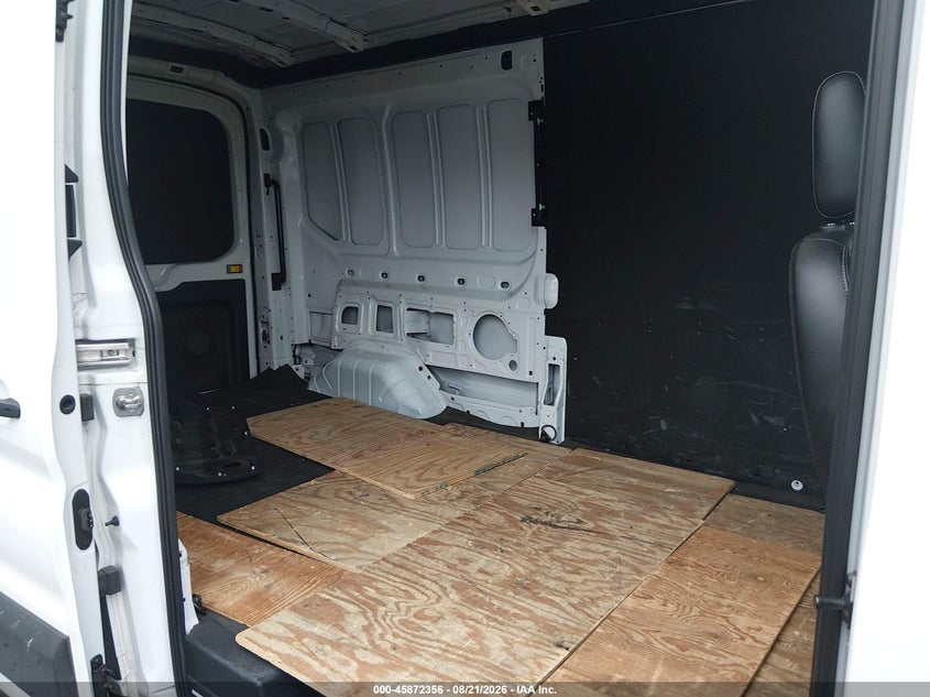 2023 FORD TRANSIT-250 auction photo 8
