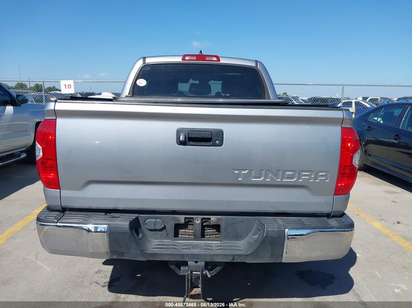 TOYOTA TUNDRA - zdjęcie 16