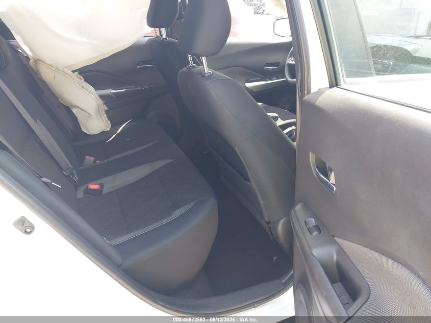 2020 NISSAN KICKS auction photo 8