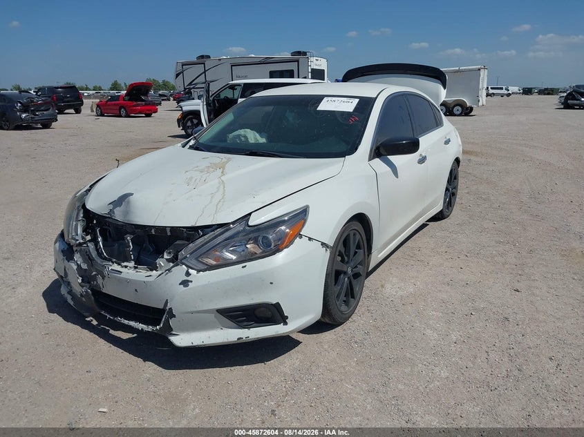 2018 NISSAN ALTIMA auction photo 2