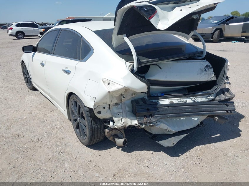 2018 NISSAN ALTIMA auction photo 3