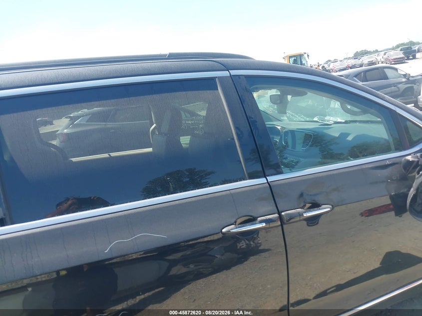 2023 CHRYSLER PACIFICA LIMITED · Фото 12