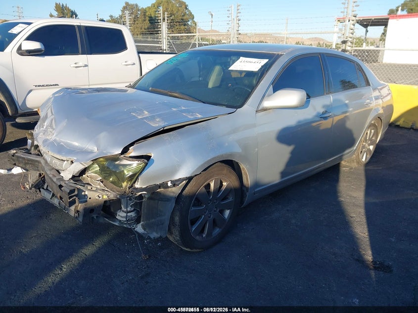 2005 Toyota Avalon, Front End, IAAI, VIN 4T1BK36B45U049128 — photo 2