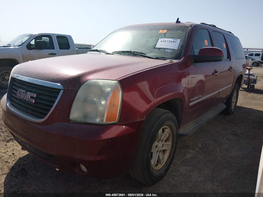 2011 GMC YUKON XL 1500 auction photo 2
