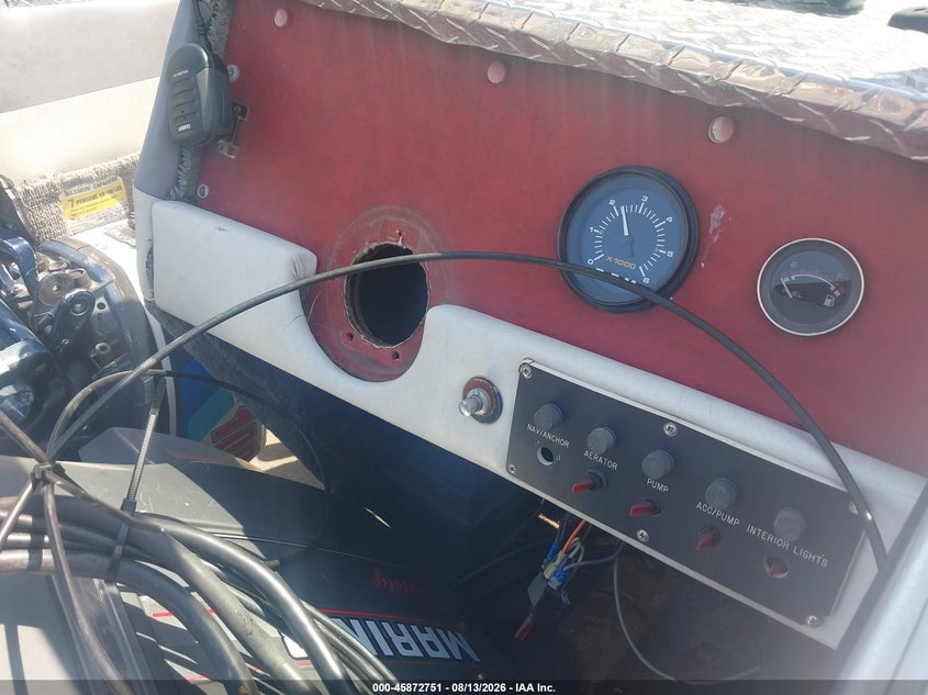 1988 LUND 18' auction photo 7