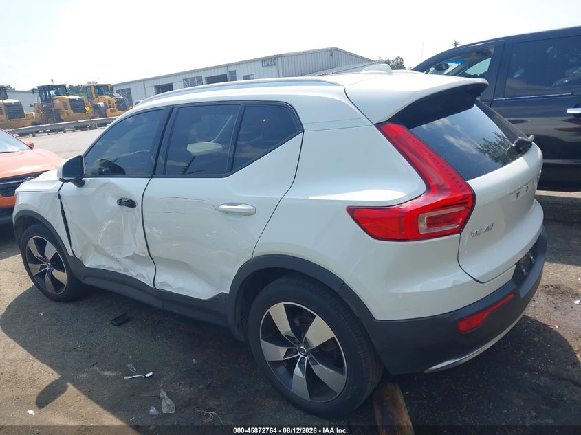 VOLVO XC40 2020 VIN YV4162UK9L2194219