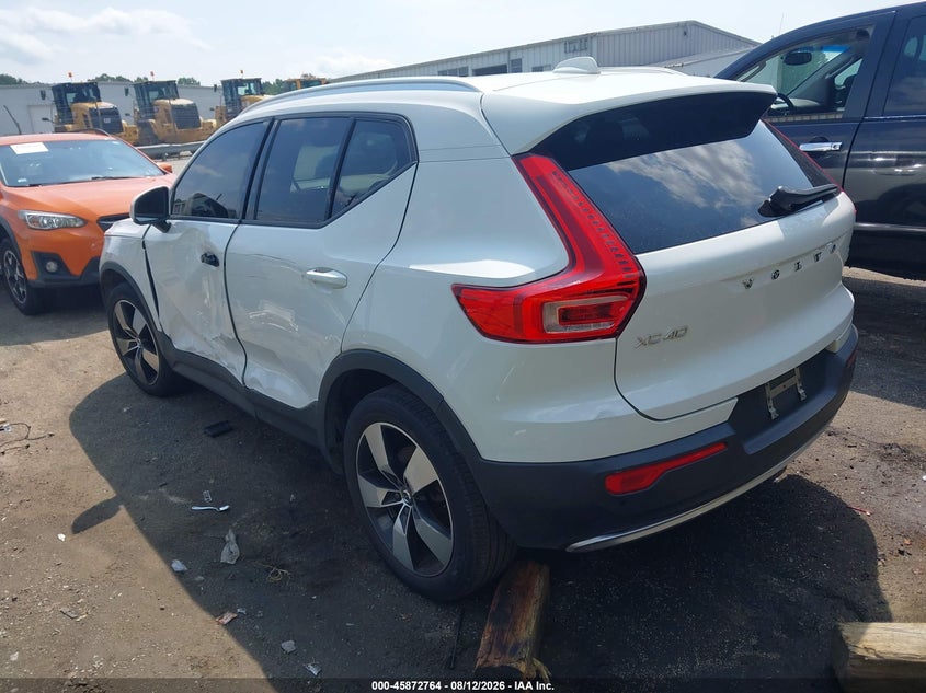 VOLVO XC40 2020 VIN YV4162UK9L2194219