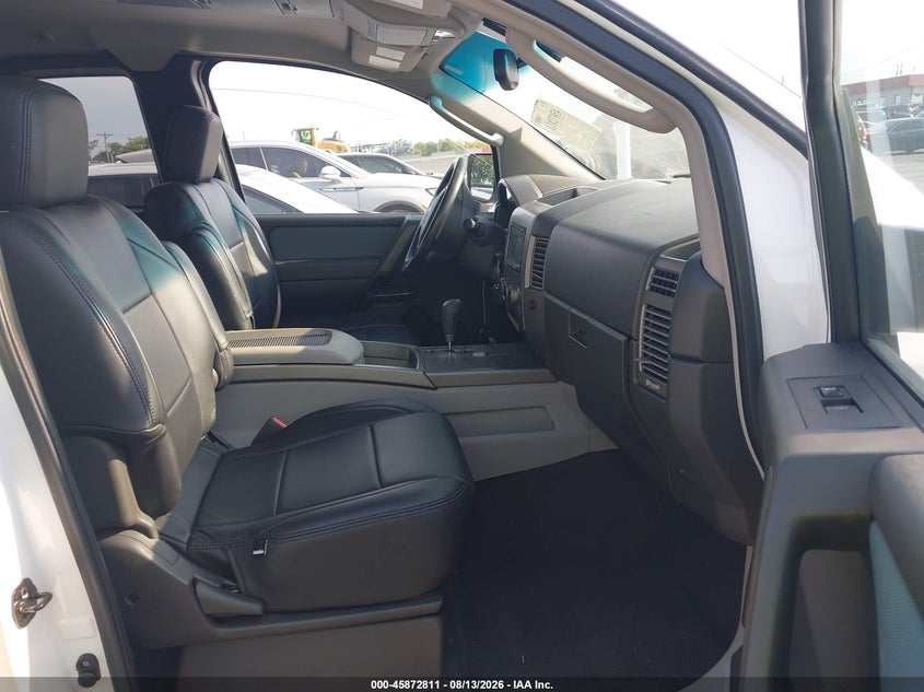 2004 NISSAN TITAN auction photo 5