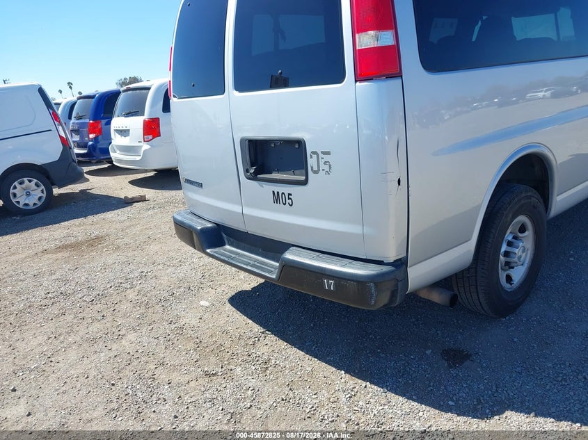 2019 CHEVROLET EXPRESS 3500 auction photo 6