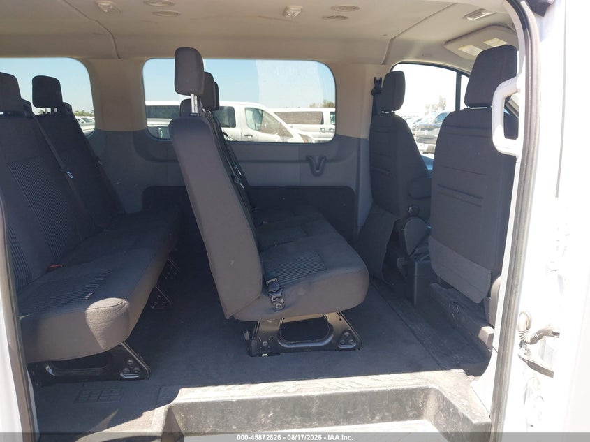 2019 FORD TRANSIT-150 auction photo 8