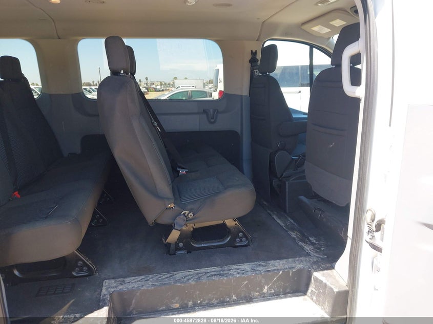 2019 FORD TRANSIT-150 auction photo 8