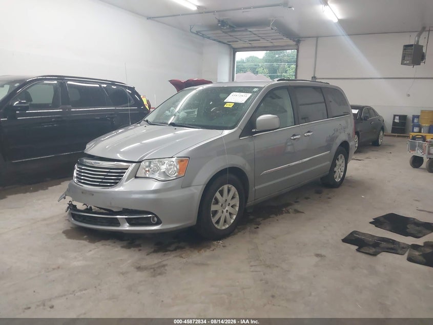 2015 Chrysler Town & Country, Удар спереду, IAAI, VIN 2C4RC1BG2FR698091 — фото 2