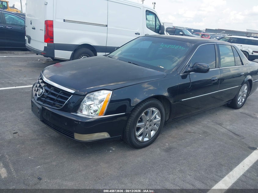 2011 CADILLAC DTS auction photo 2