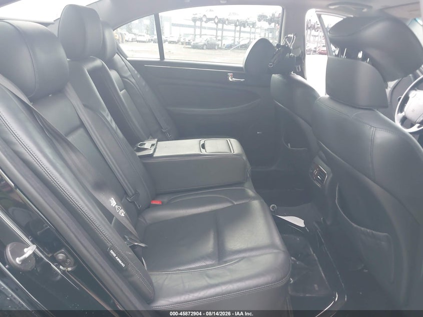 2011 HYUNDAI GENESIS auction photo 8