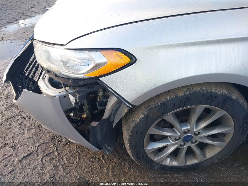 2017 FORD FUSION auction photo 6