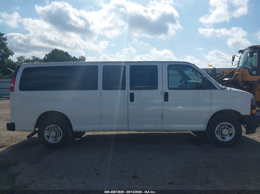 CHEVROLET EXPRESS 3500 2019 VIN 1GAZGNFG2K1354807