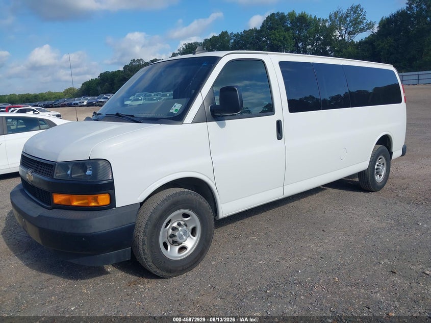 2019 CHEVROLET EXPRESS 3500 auction photo 2